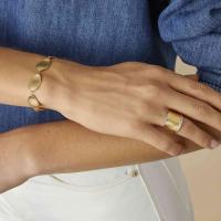 Lunaria Ring
