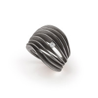 Velaa Ring